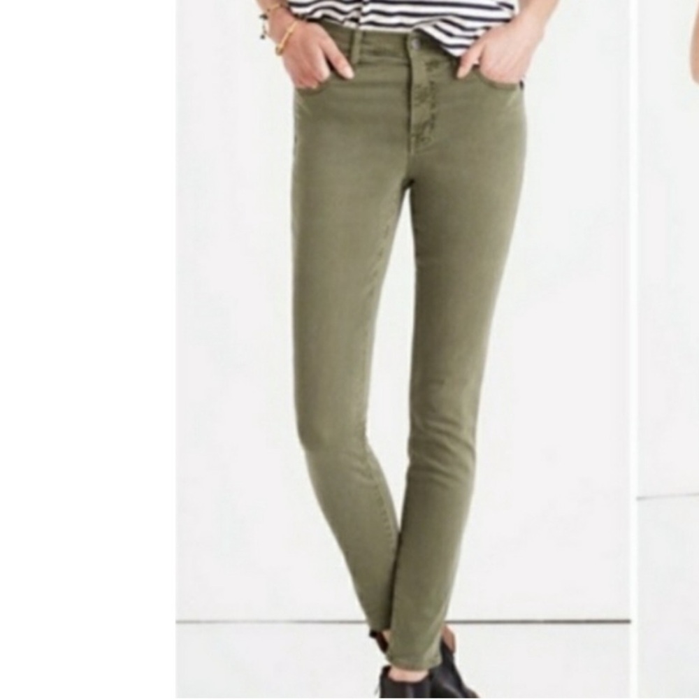 Joe's Jeans Seagrass Green Slim frayed Jeans size 26